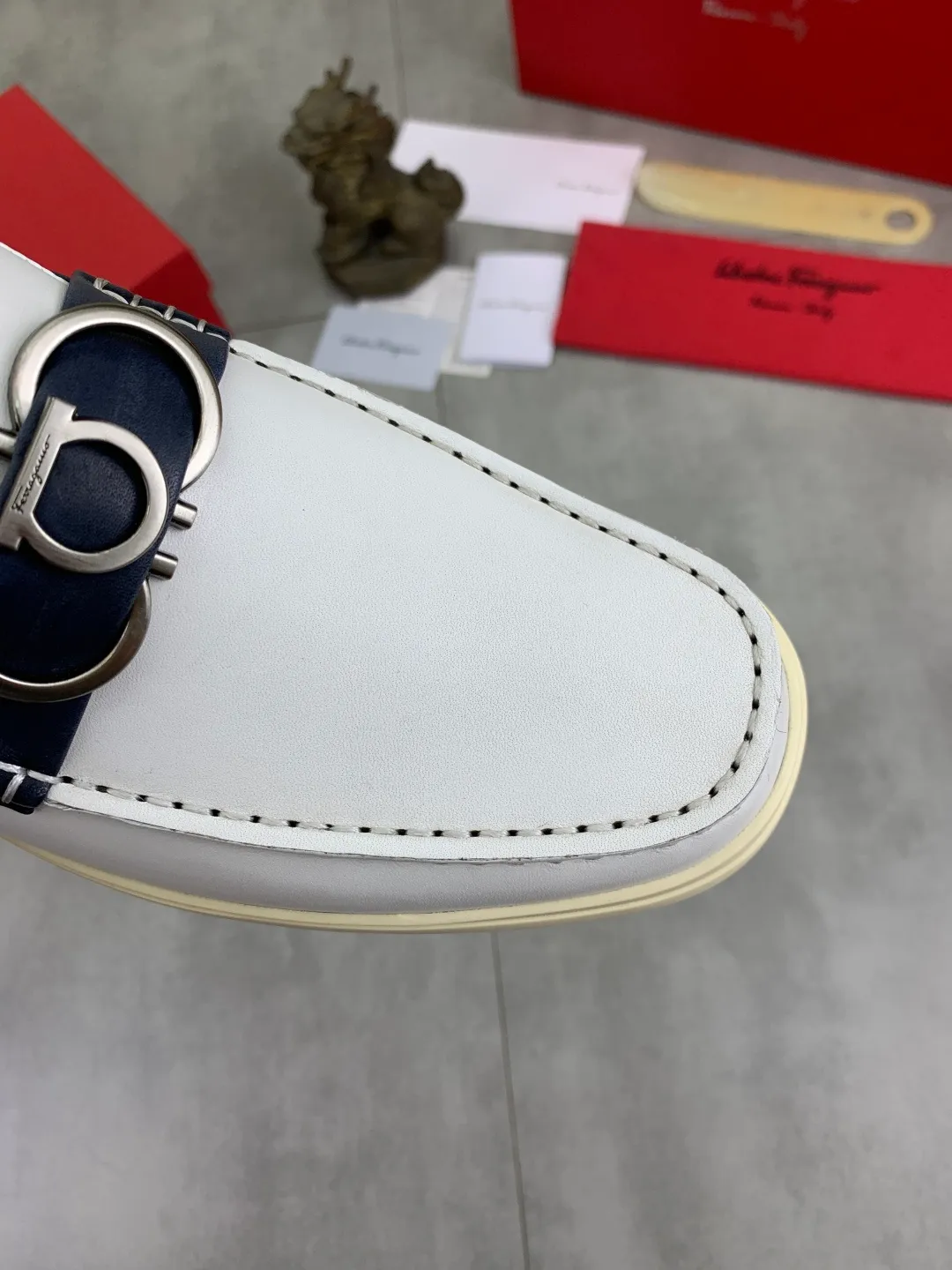 Men's Men's Shoes 💰P580💰[New Style] Water-dyed Niuli 🆘[Salvatore Ferragamo] Ferragamo's latest casual business leather shoes for men! Listed simultaneously! The fabric is made of specially imported original pebbled calfskin, and the lining is made of imported water-dyed cowhide. It is absolutely luxurious and leads the fashion trend. Matching code: 38-44 (45 and 46 can be customized) Black, brown and burgundy colors available